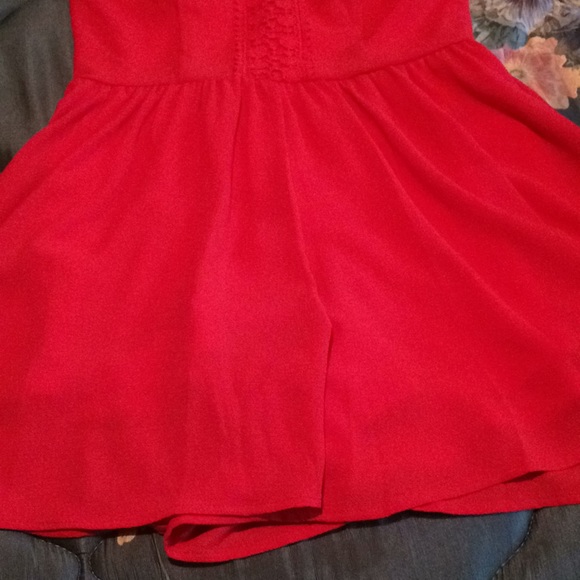 Cute red romper - Picture 3 of 6